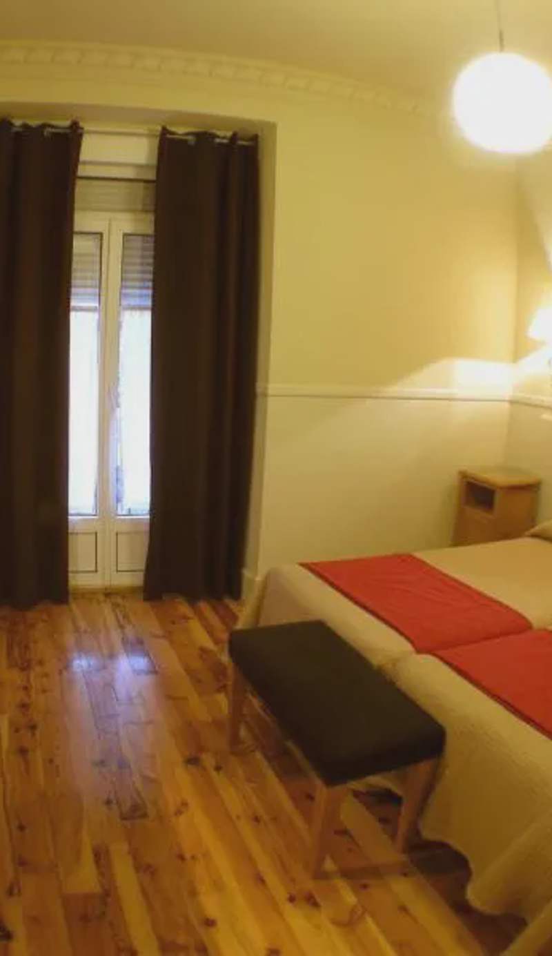 Hostal Canovas