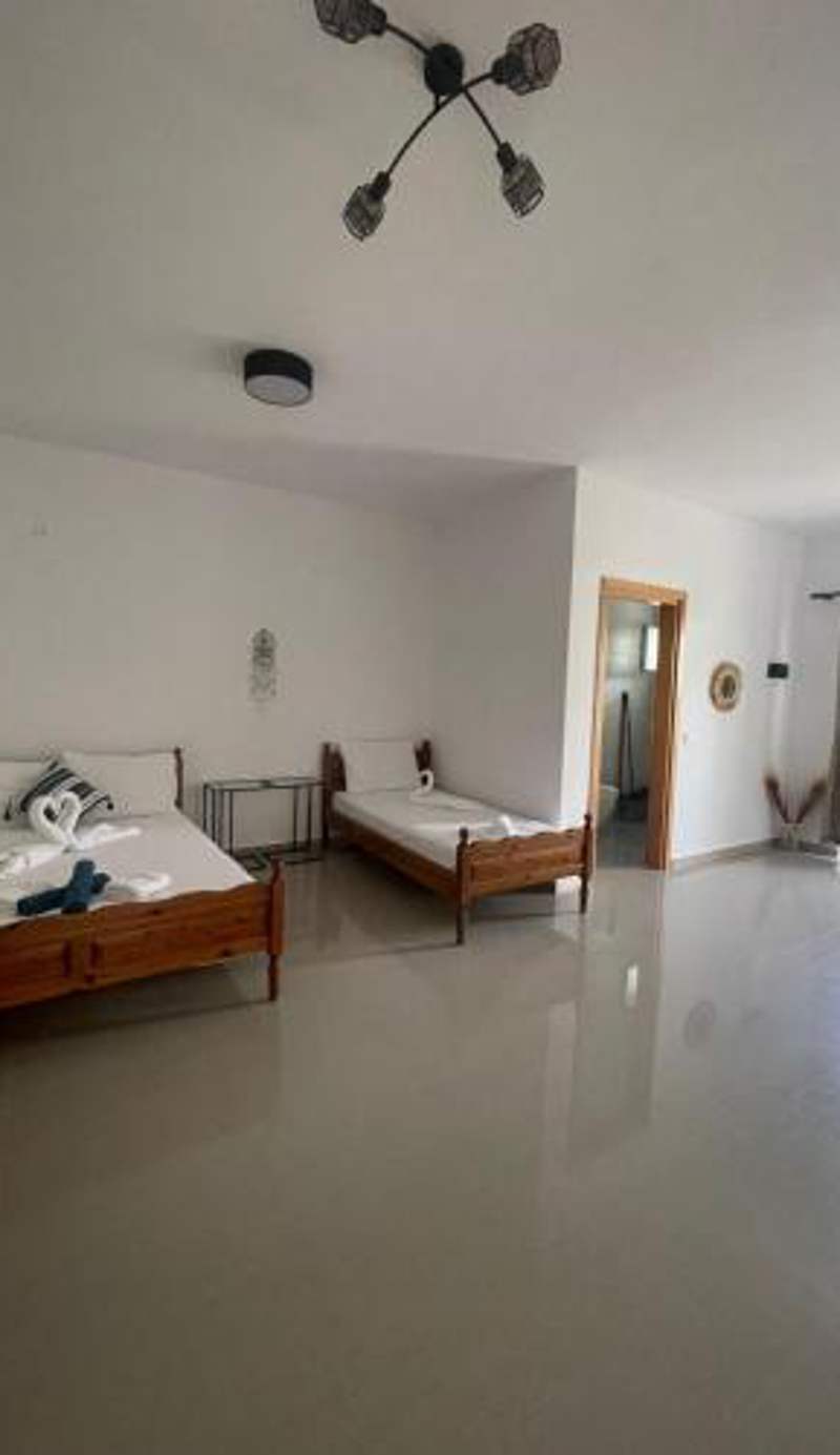 Ana Rooms