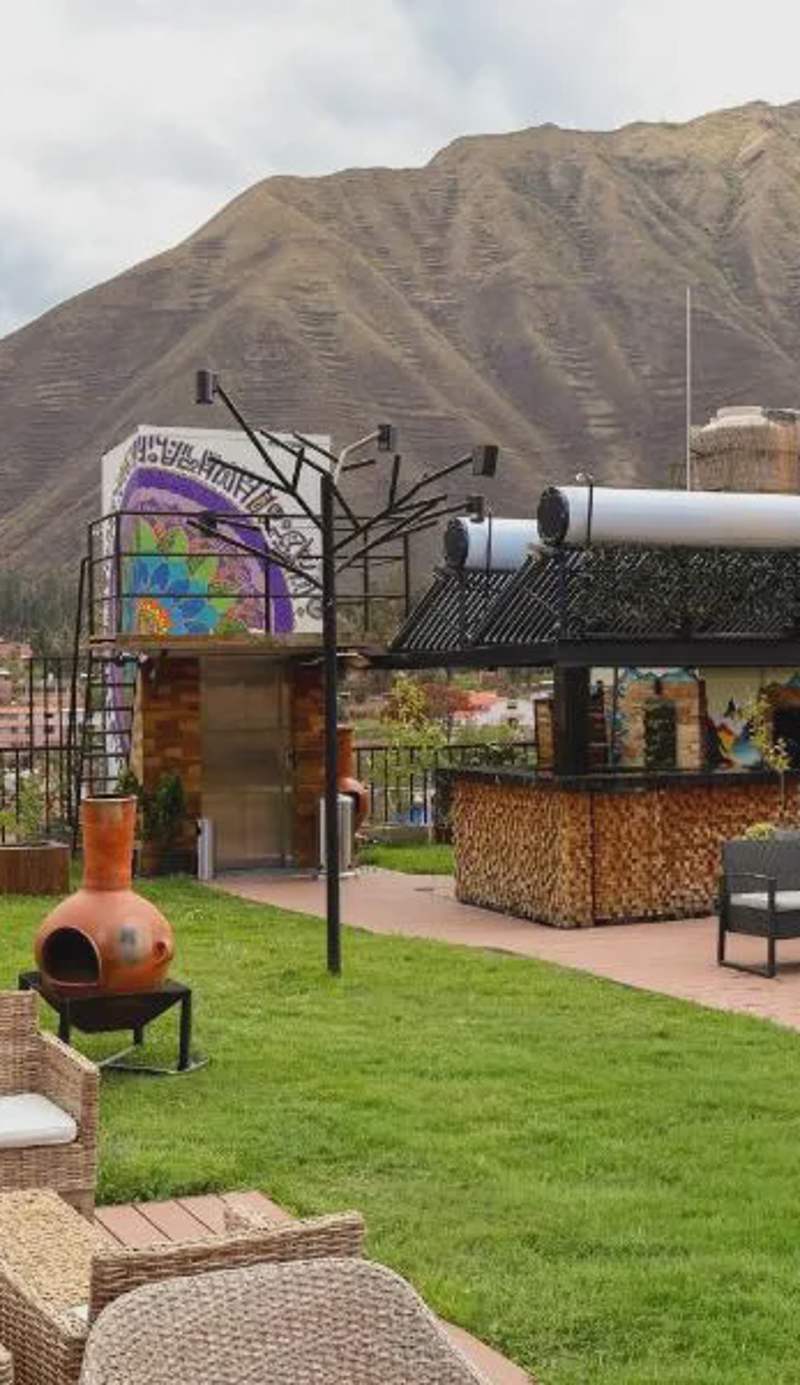 Hotel California Urubamba