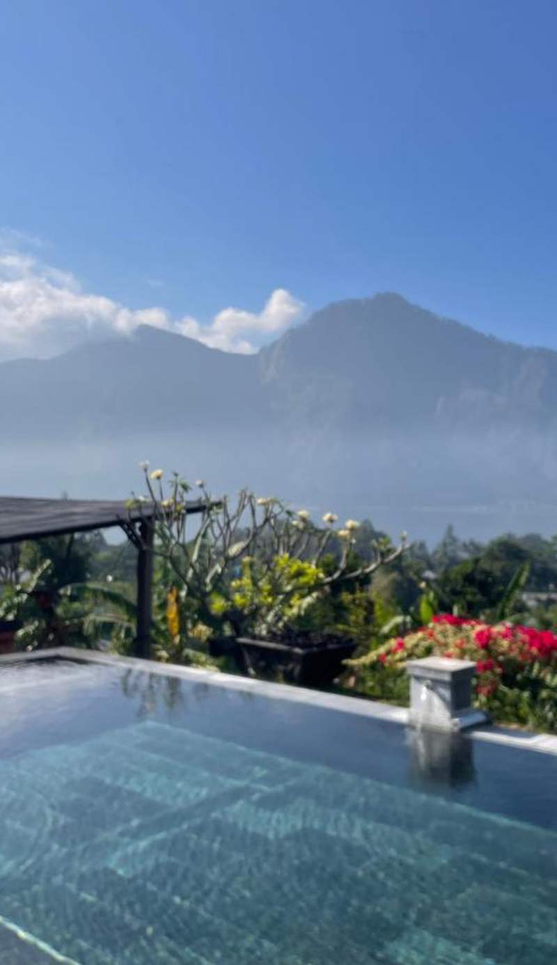Black Lava Hostel and Lodge