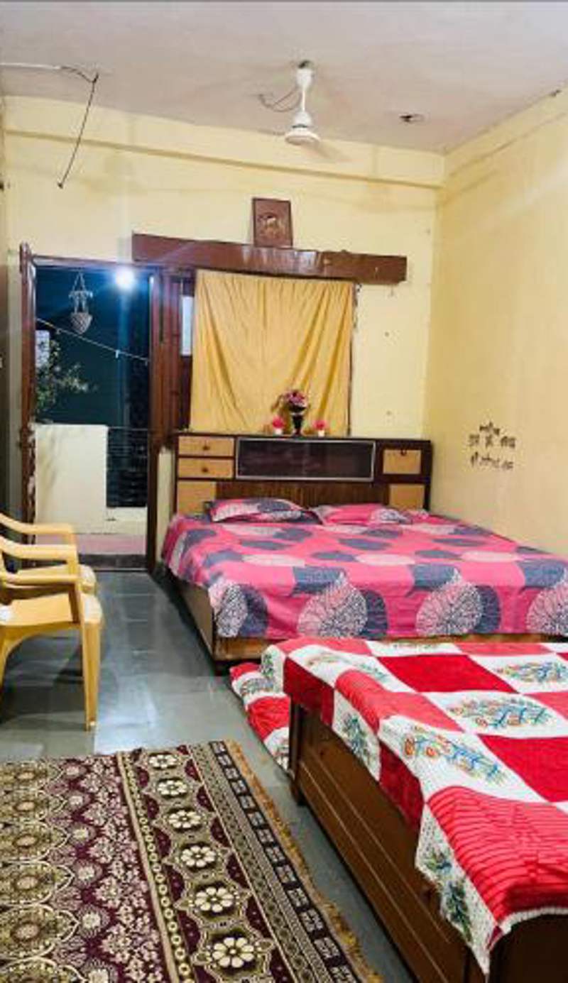 Parshwanath Home Stay