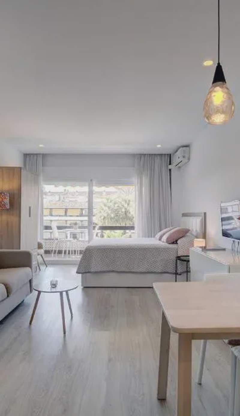 Golden Mile Studio Apartament