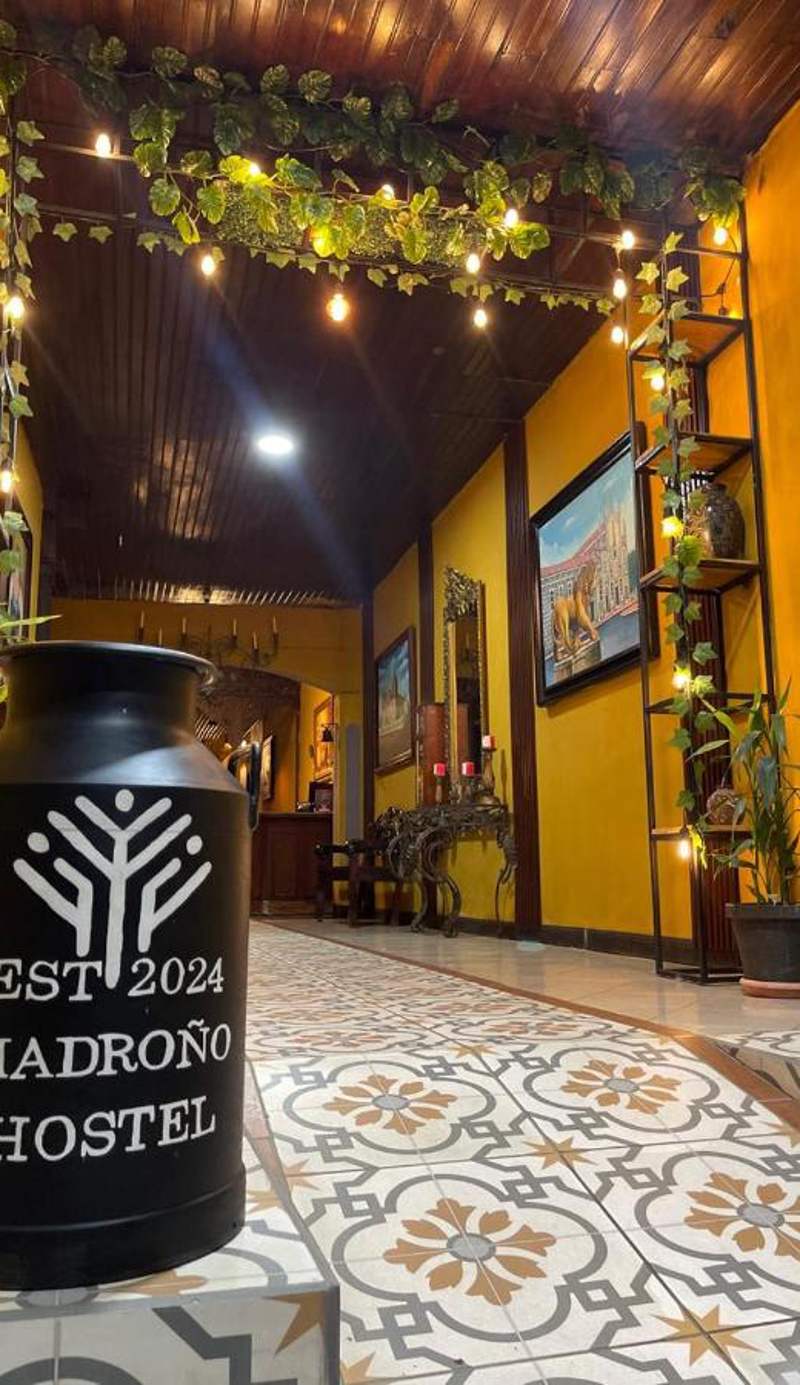 Madroño Hostel