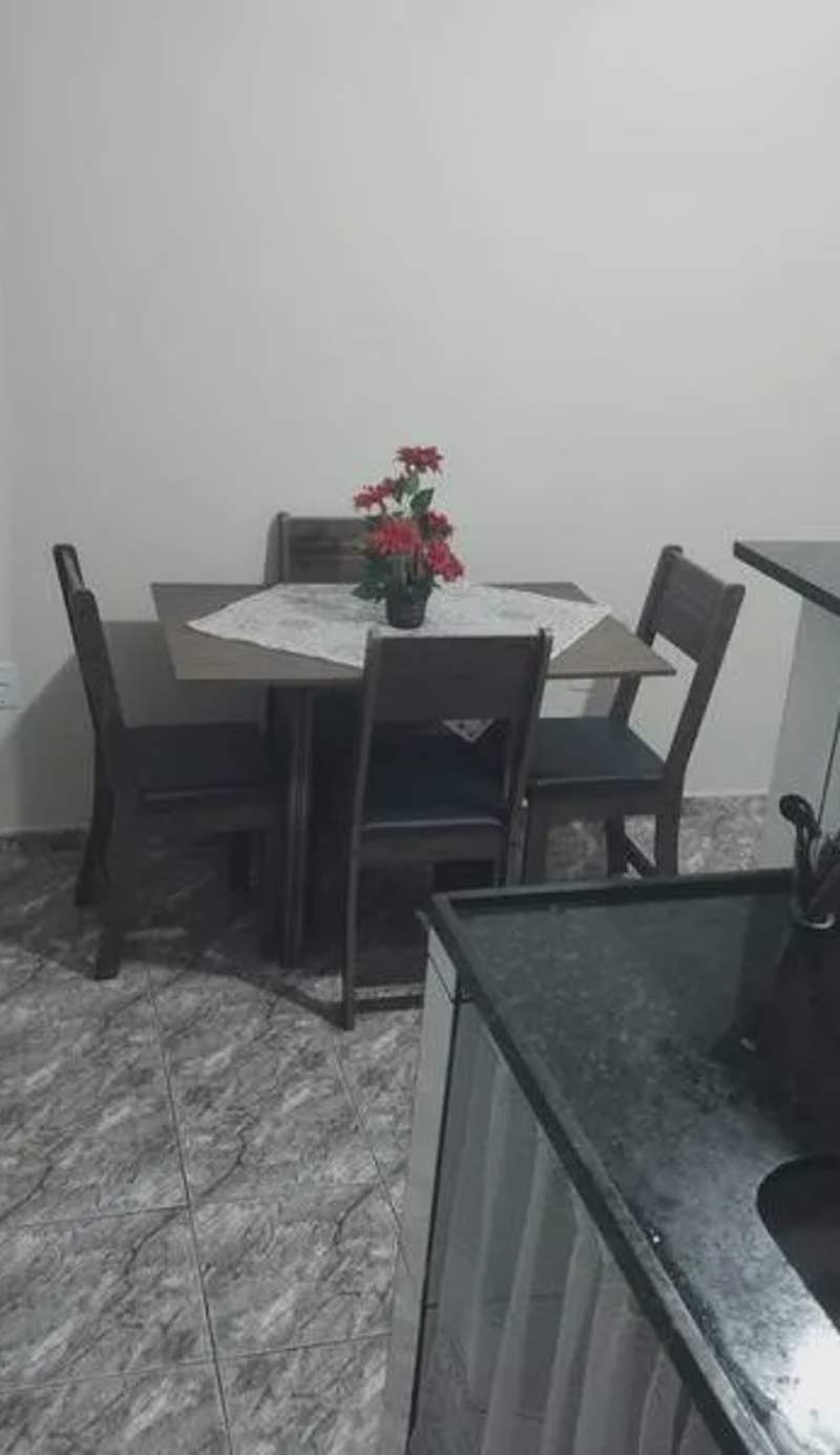 APÊs Centro Comercial Vilage