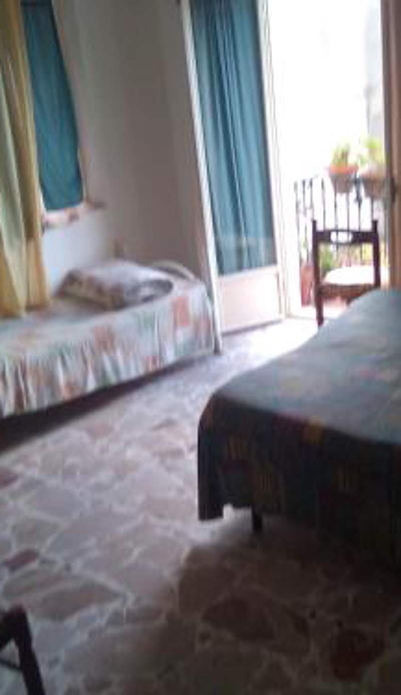 Large Room For five people
