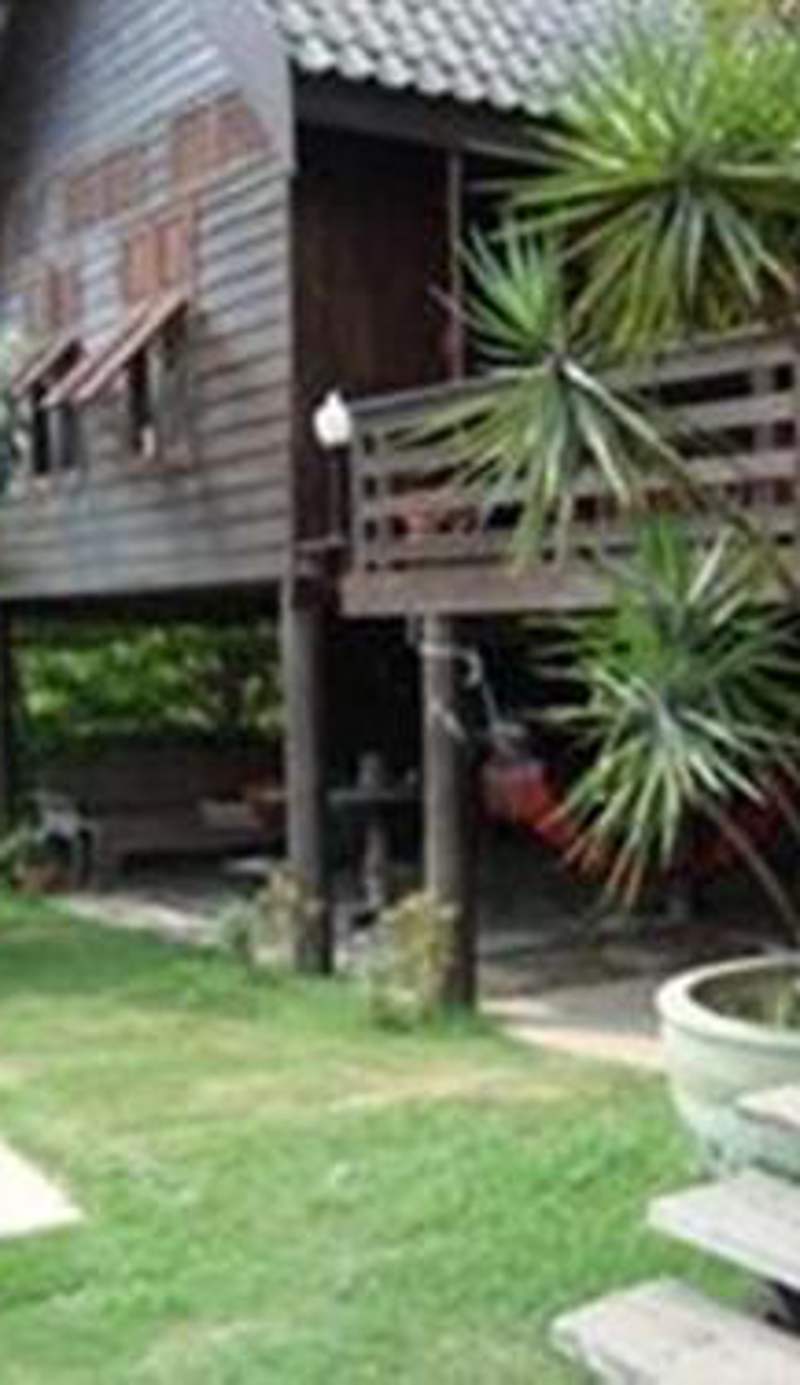 Ayothaya Riverside Homestay