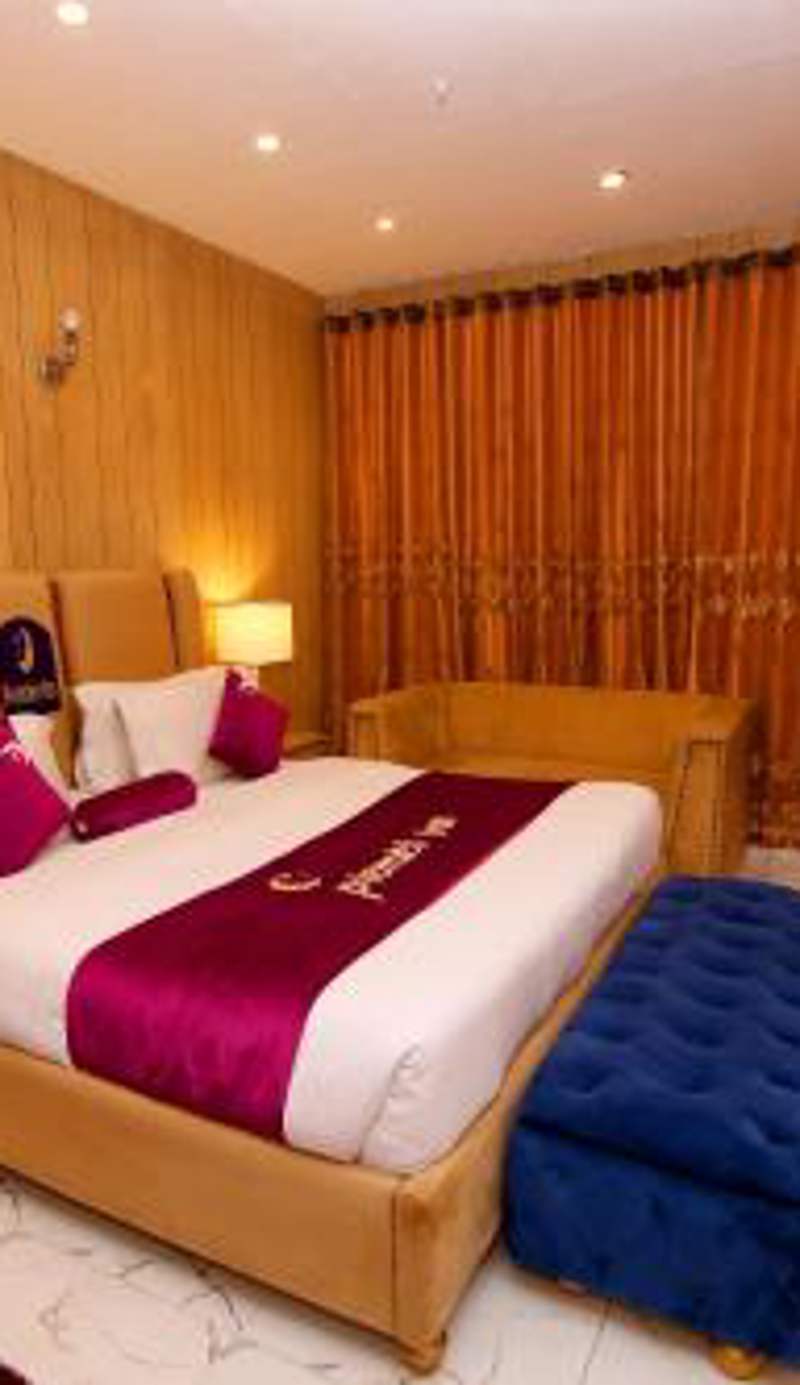 Hotel Premier one Johar Town Lahore Pakistan