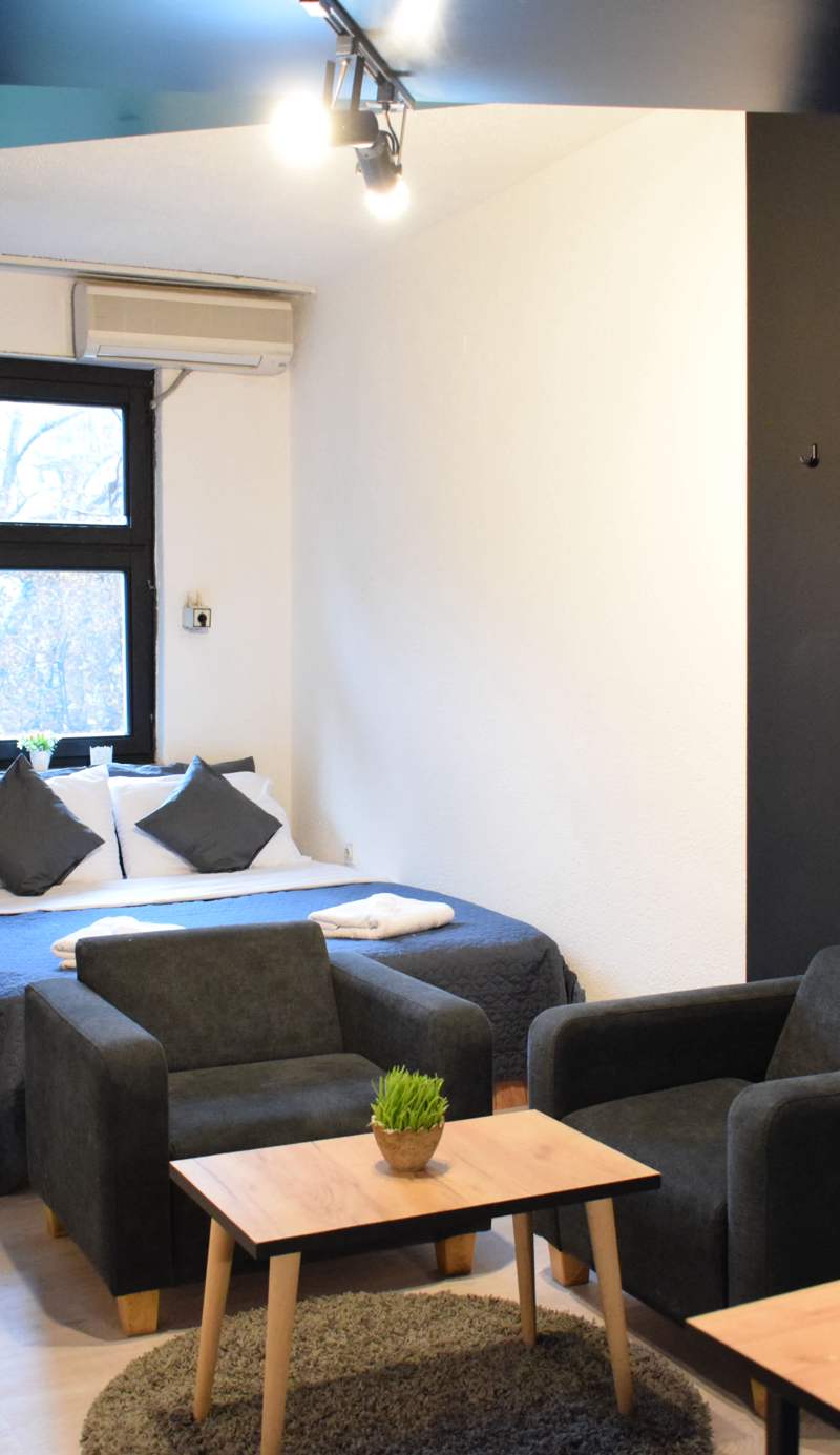 M - Square Studios & Private rooms
