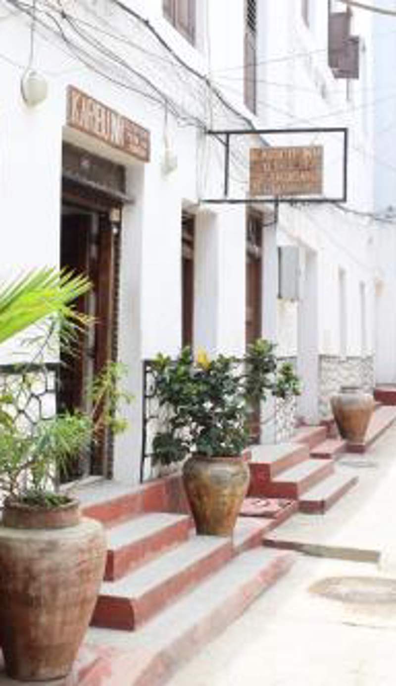 Karibu Inn