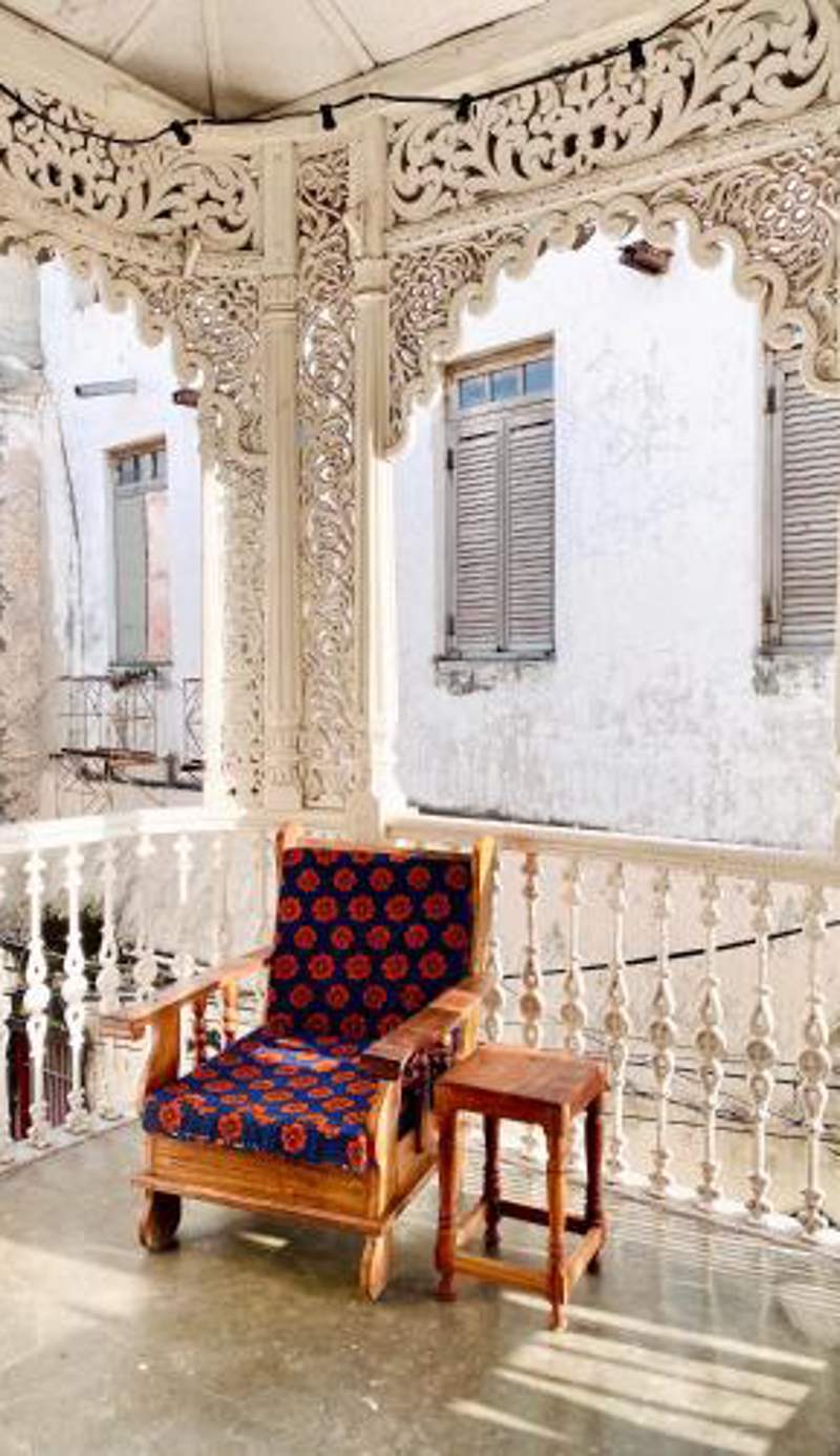 Balcony House