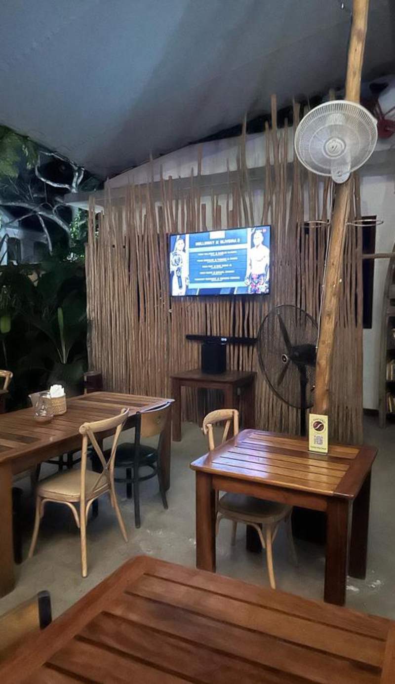 27 Cafe Zanzibar Airport Hotel