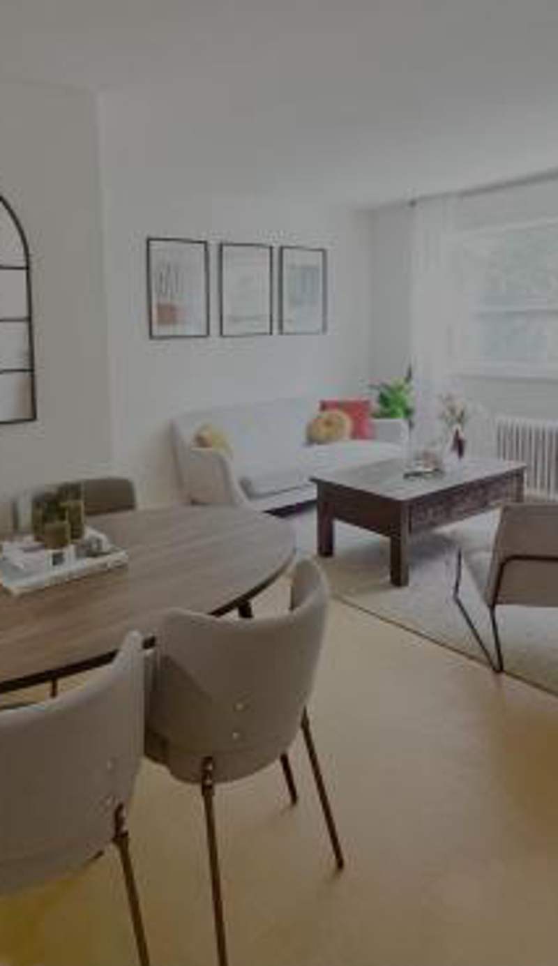 Cozy Upper Beaches Apartment