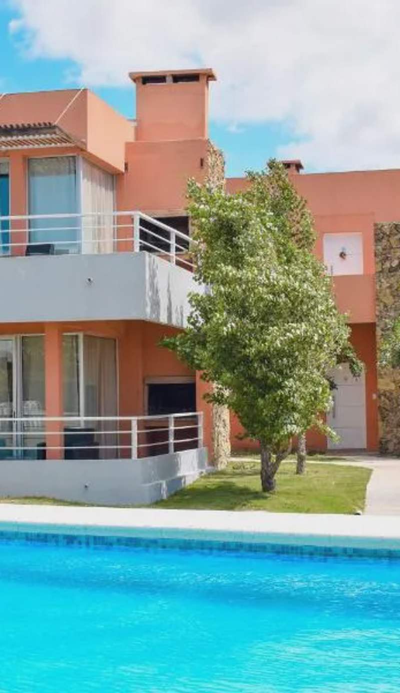 Lomas del Real Apart