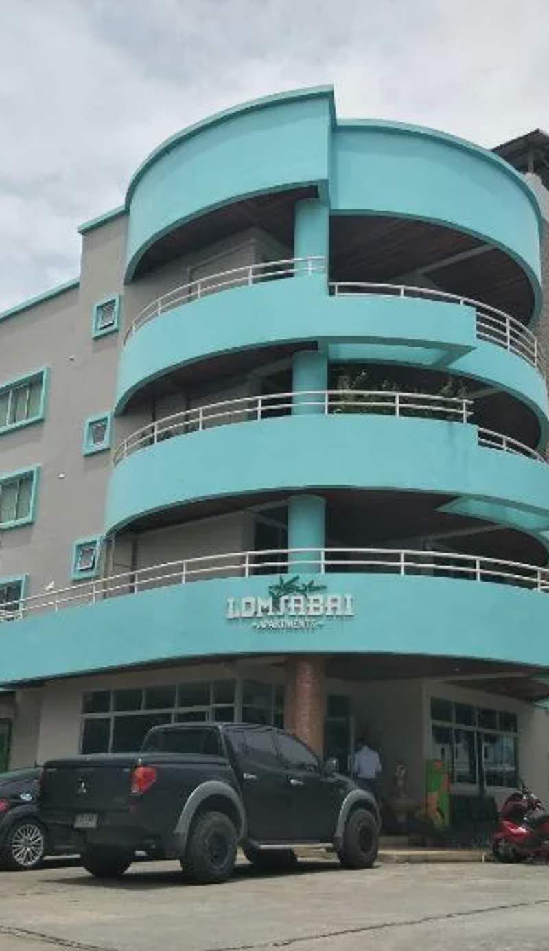 Lomsabai Apartments