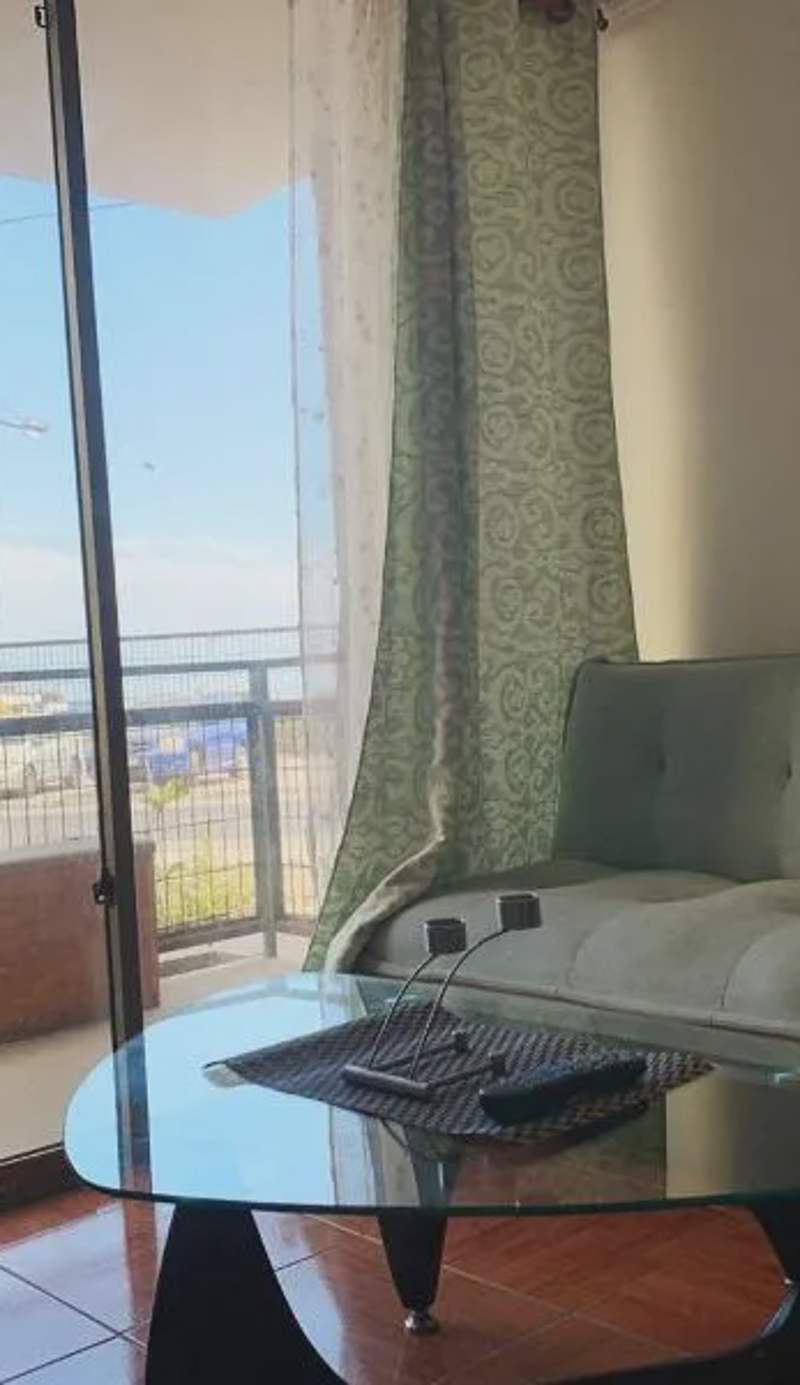 Grato Departamento frente a la playa, con Jacuzzi
