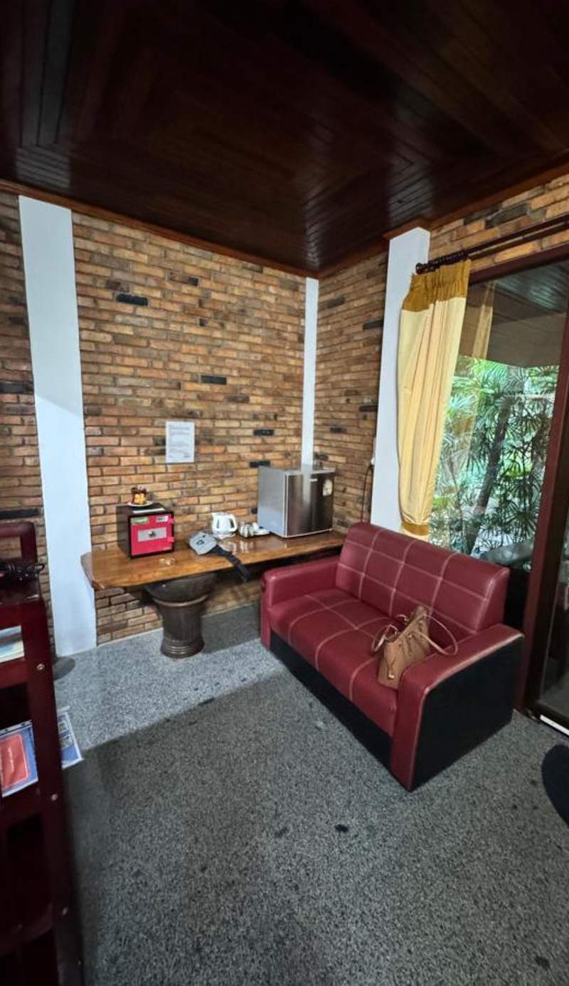 Hotel Khaosok and Spa