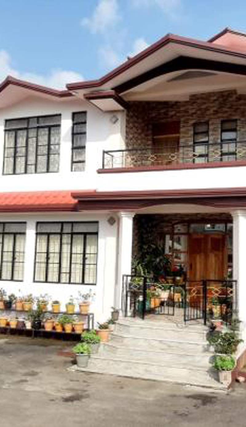 Pine Hill Home Stay