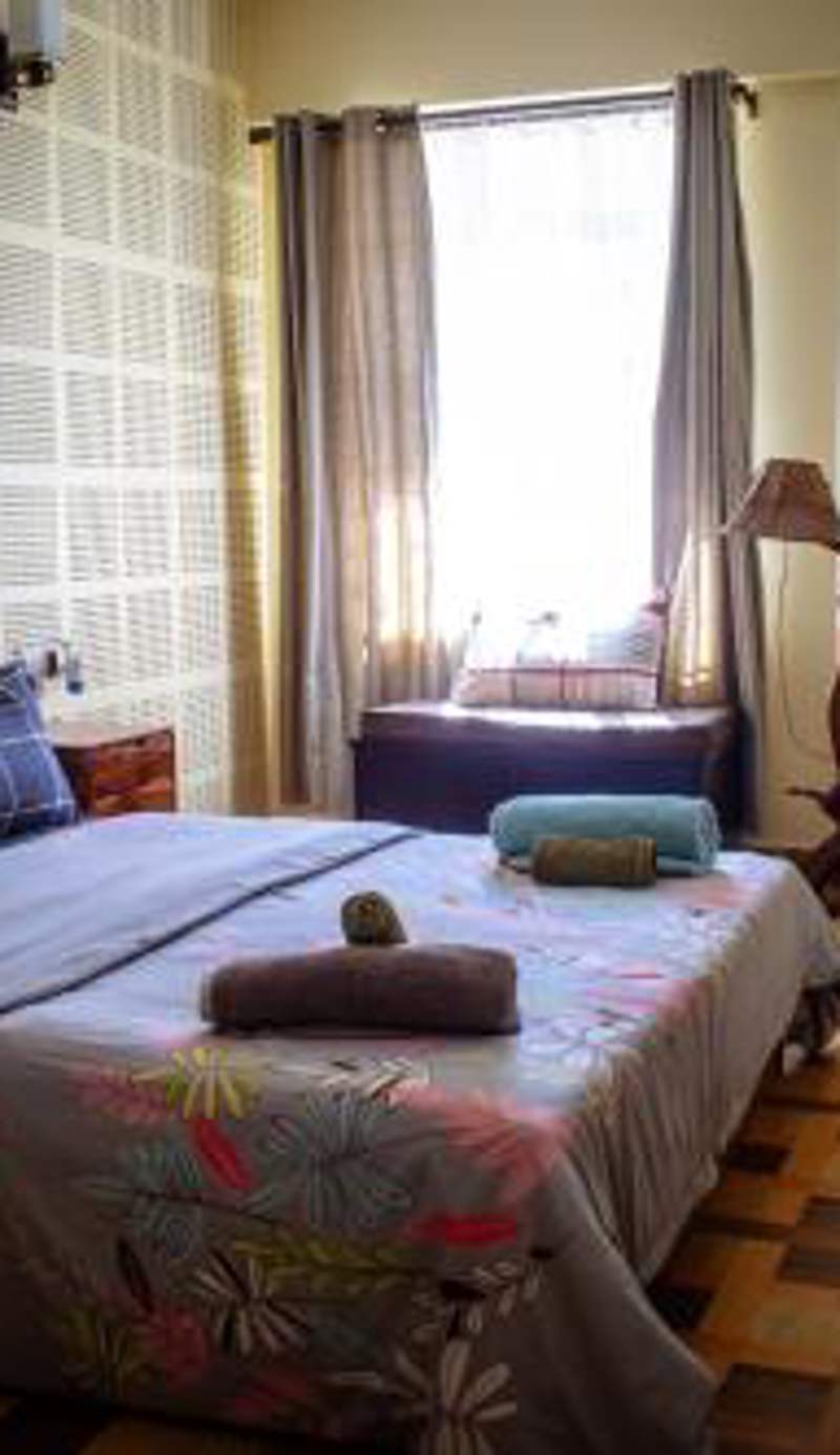 Roseville (Entire Apartment)