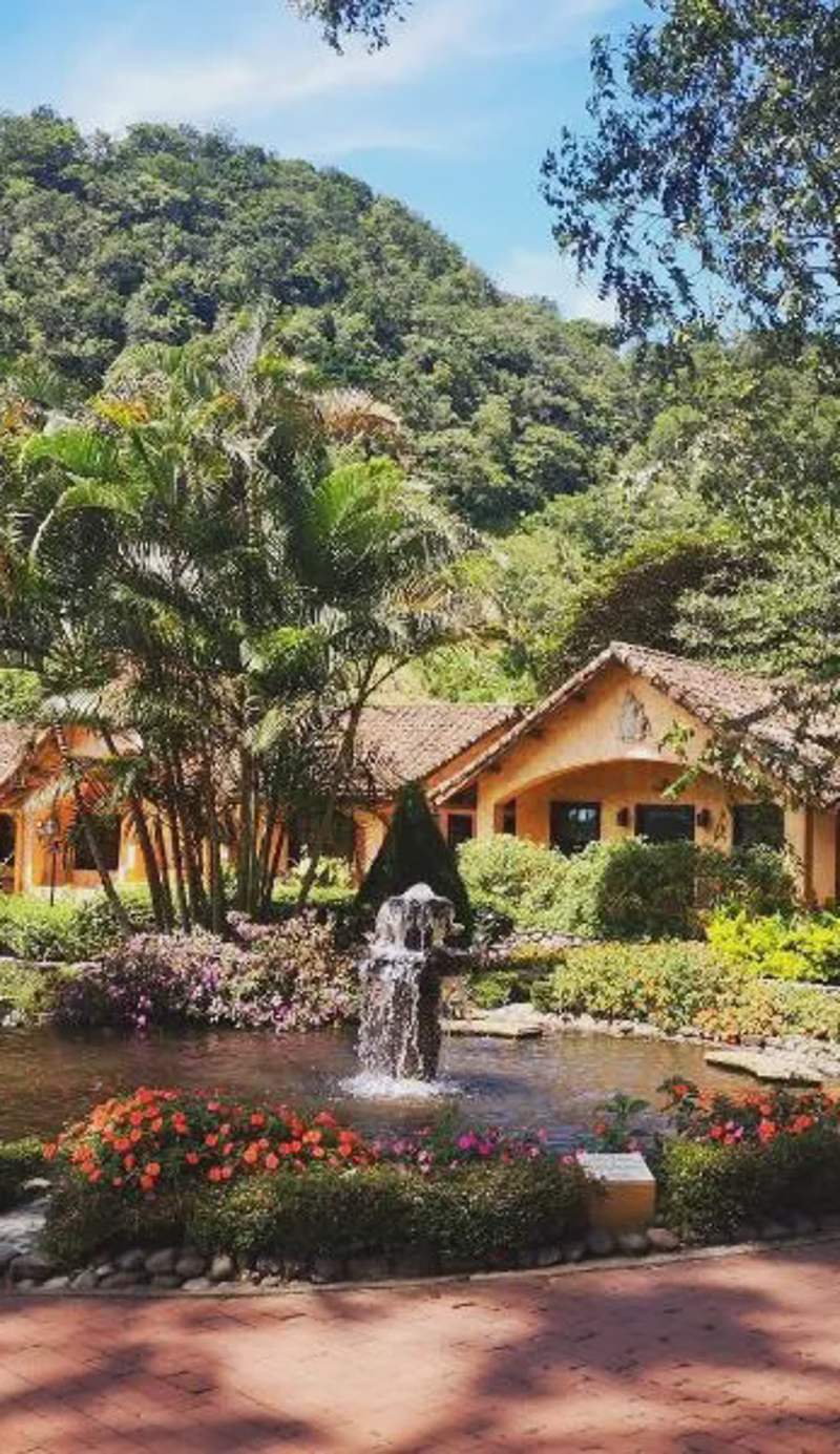 Valle Escondido Resort