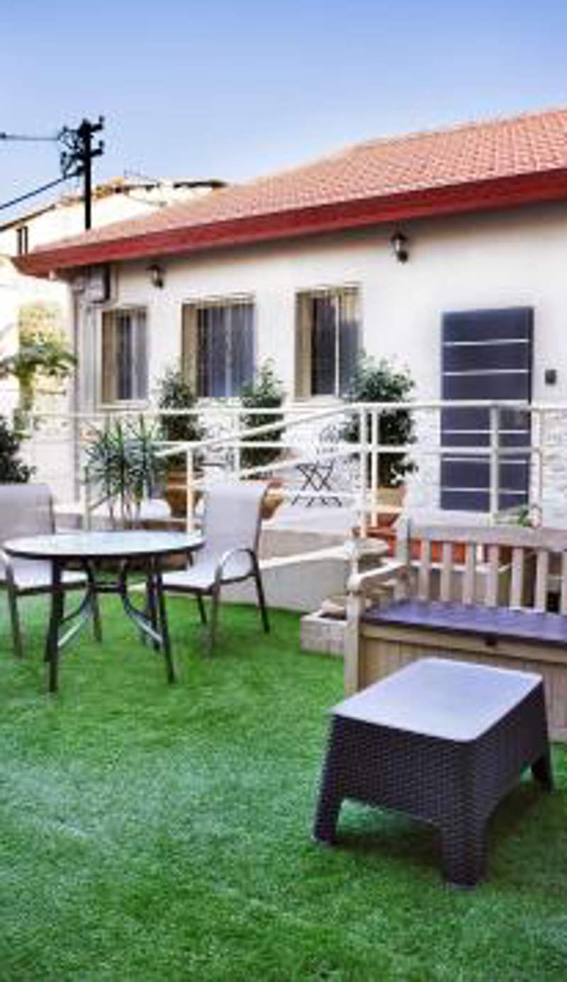 Talpiot Garden Studios by Loui