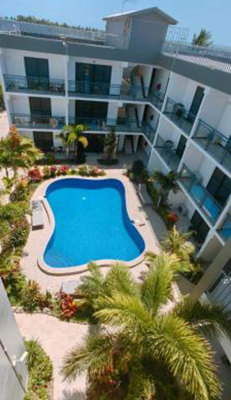 Ocean Breeze Apartment Hotel
