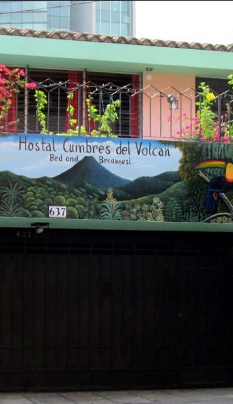 Hostal Cumbres del Volcan Escalon