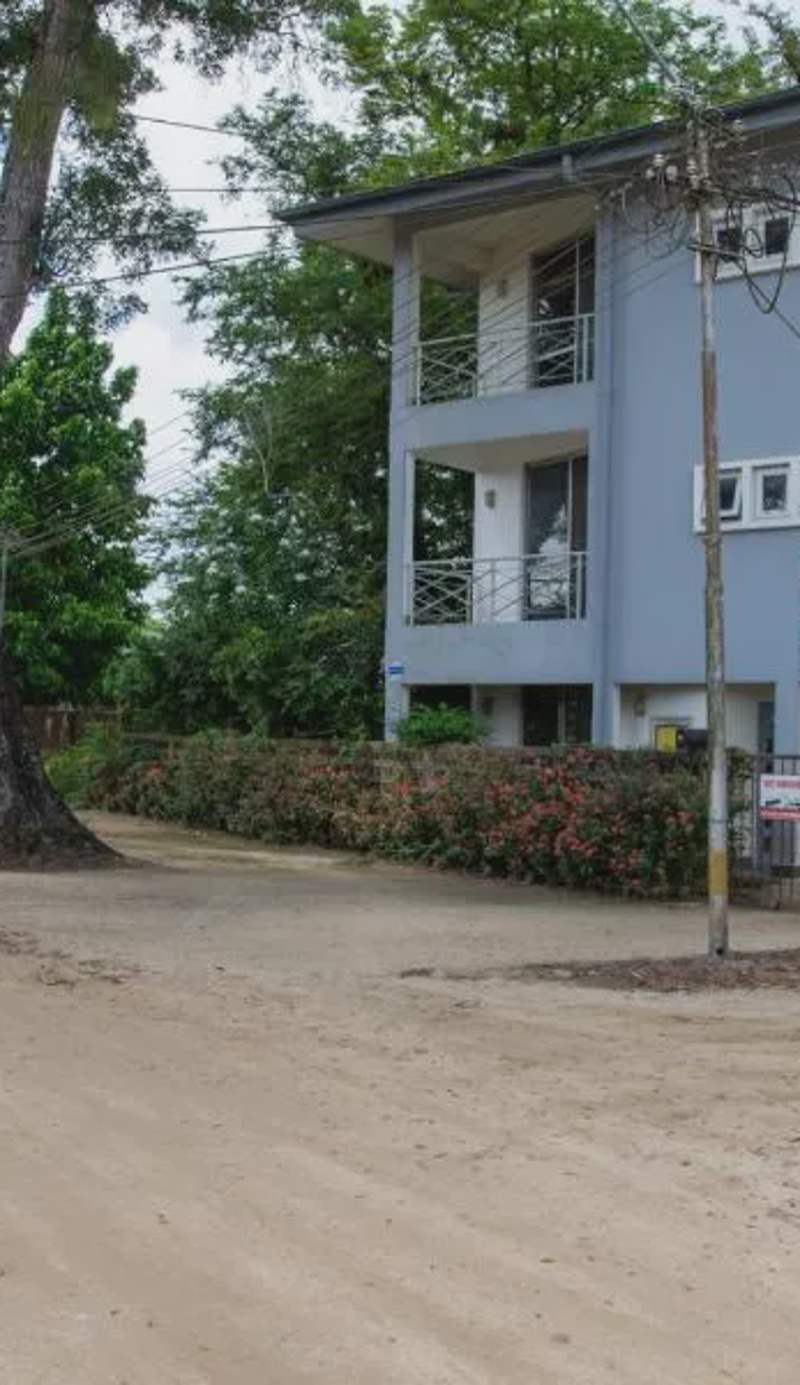Boom Apartments