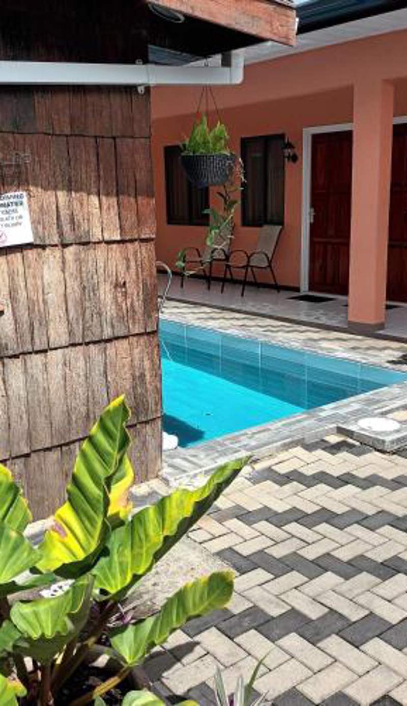 Max Garden and Pool