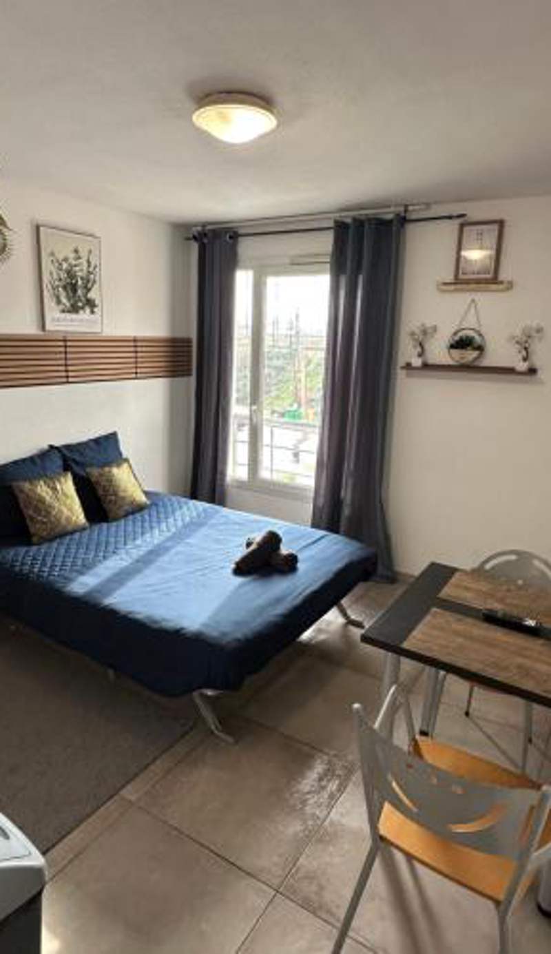 Studio très bien situé