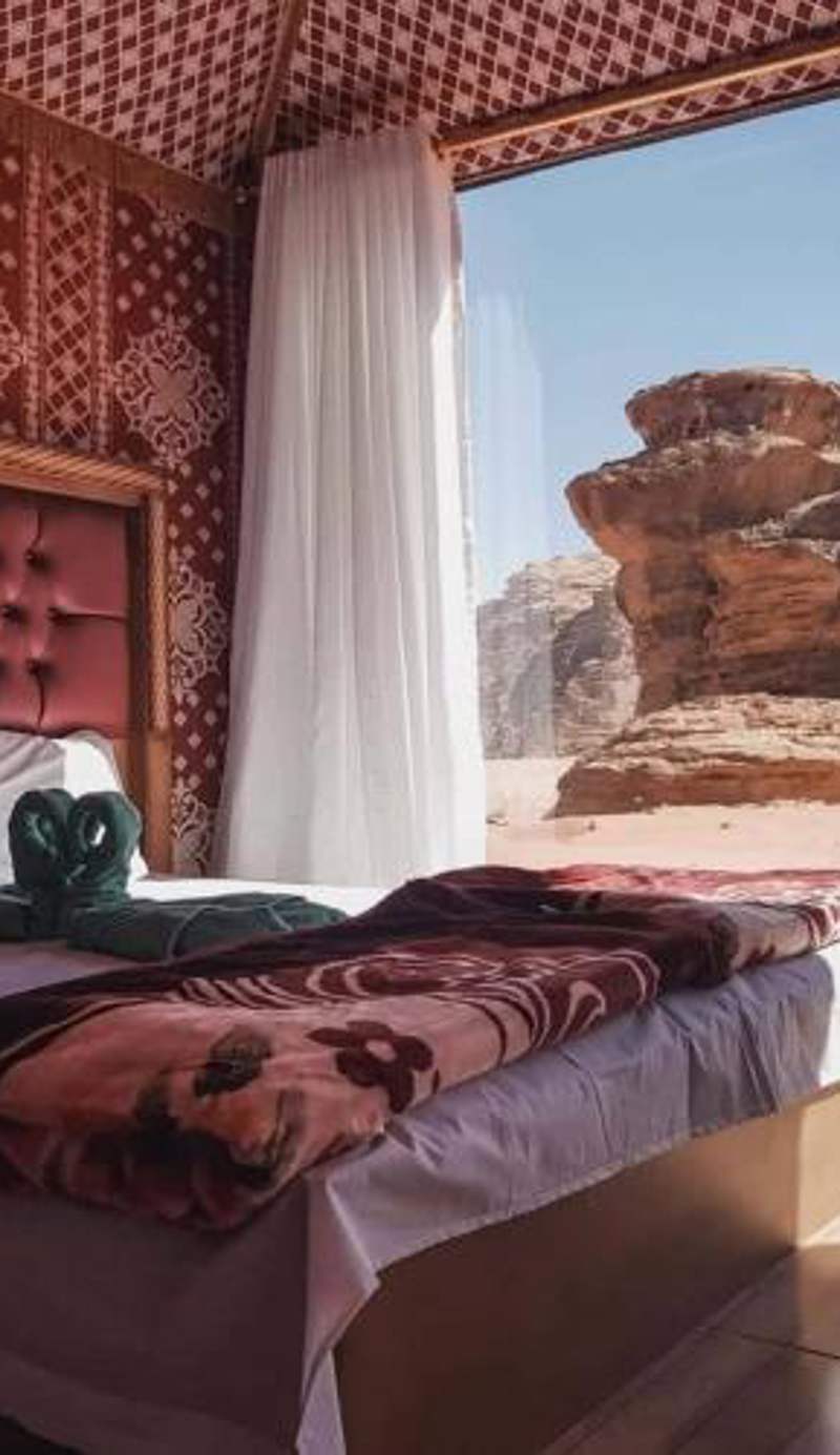 Desert guide camp