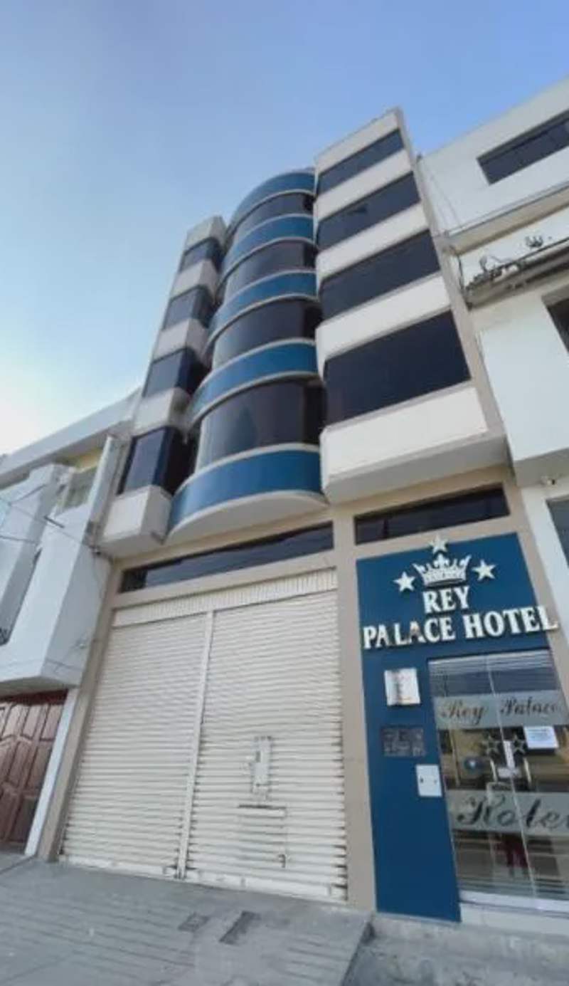 Rey Palace Hotel