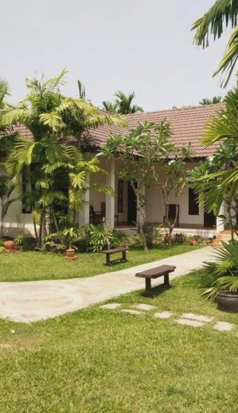 Villa Thakhek