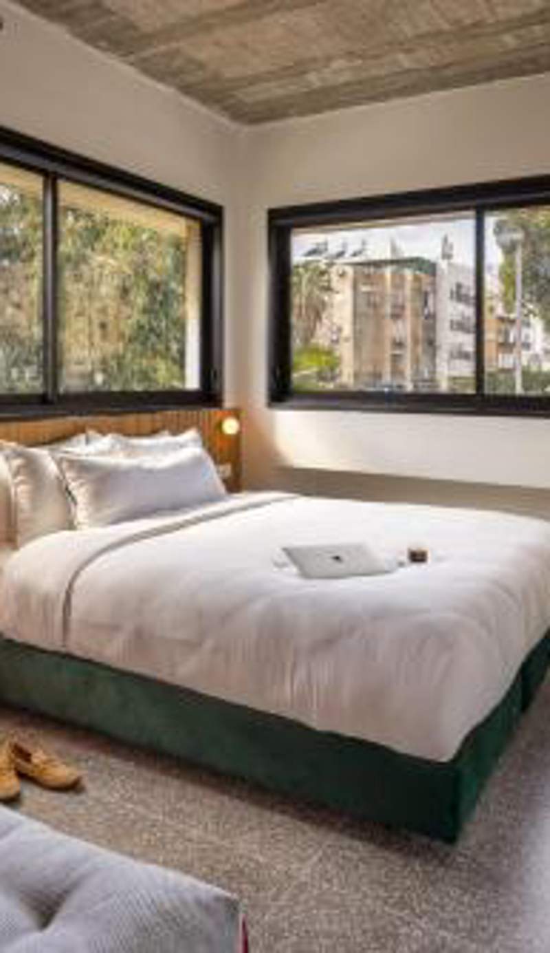 Savanna - by Loginn Tel-Avivian hotels
