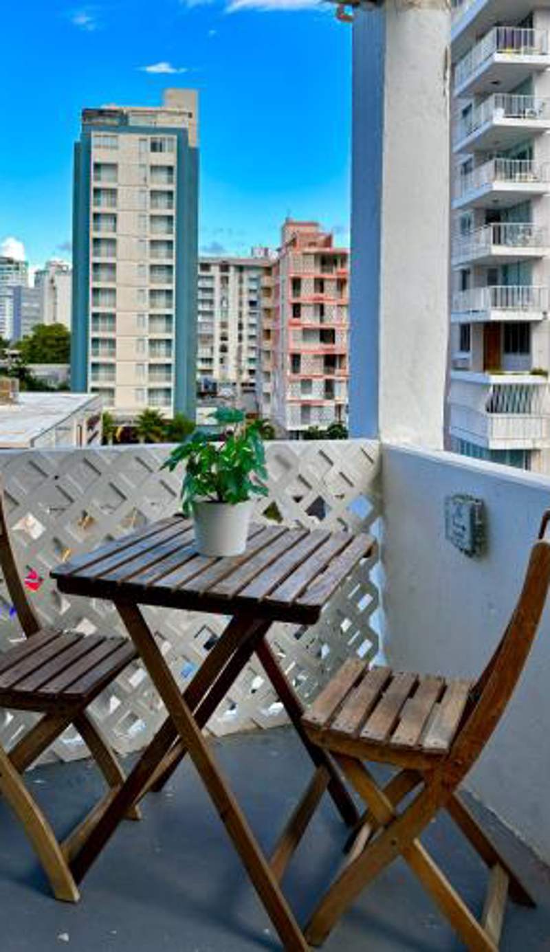 Downtown Condado Tropical Studio