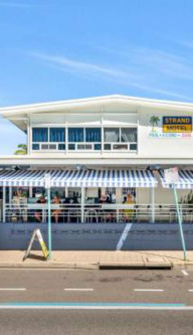 Strand Motel