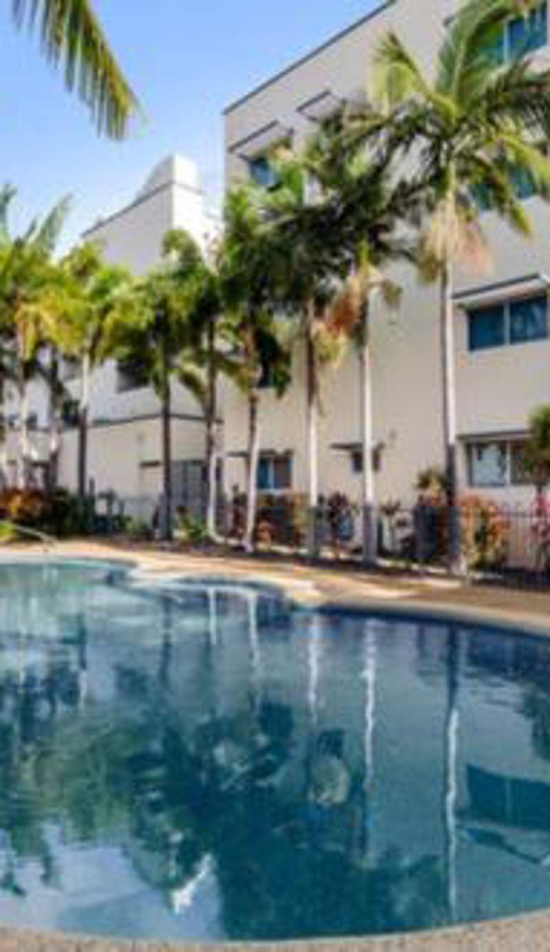 Madison Ocean Breeze Apartments