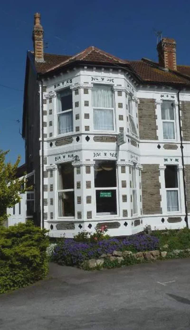 The Elms Guest House Bristol
