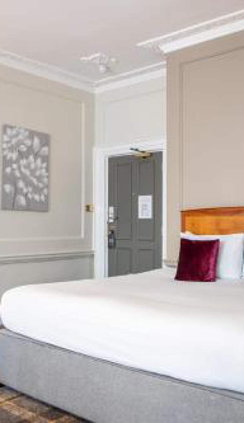 Arnos Manor Hotel