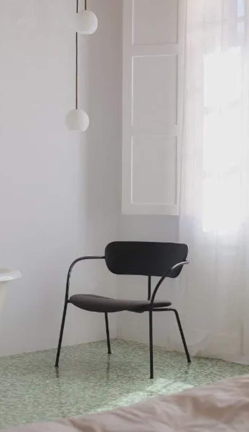 Fragile Boutique Hotel