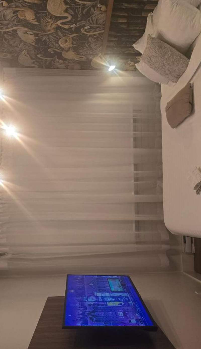 Fun & Funky Little Italy Studio with Full Kitchen by Den Stays