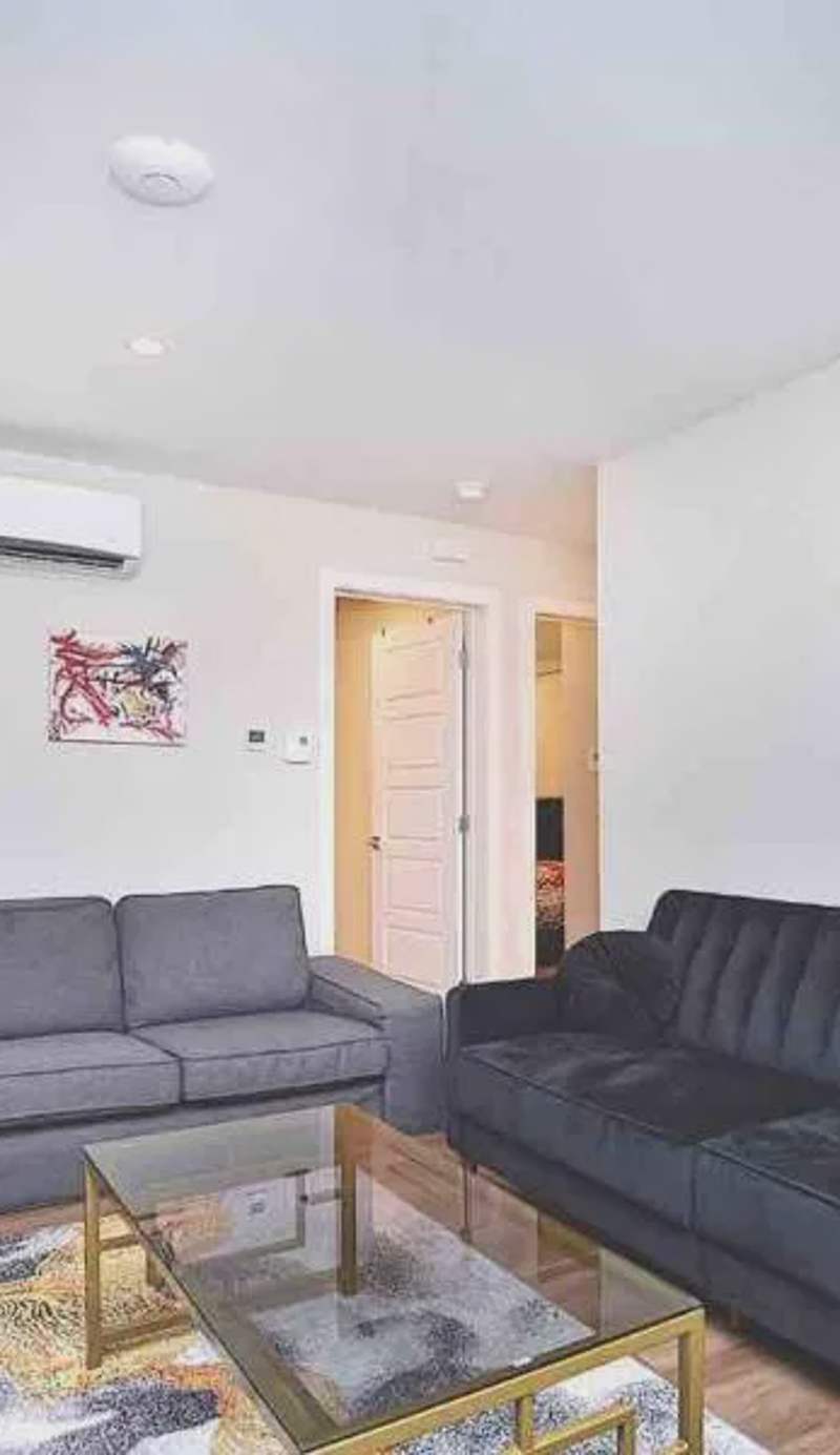 Beautiful 4-BDR in Heart of Plateau Mont-Royal