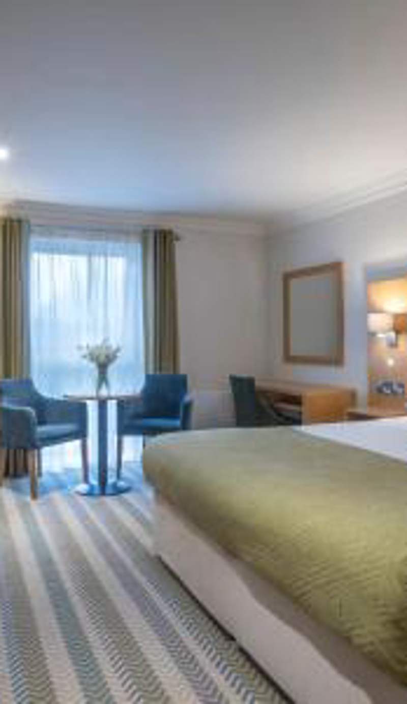 Killarney Heights Hotel
