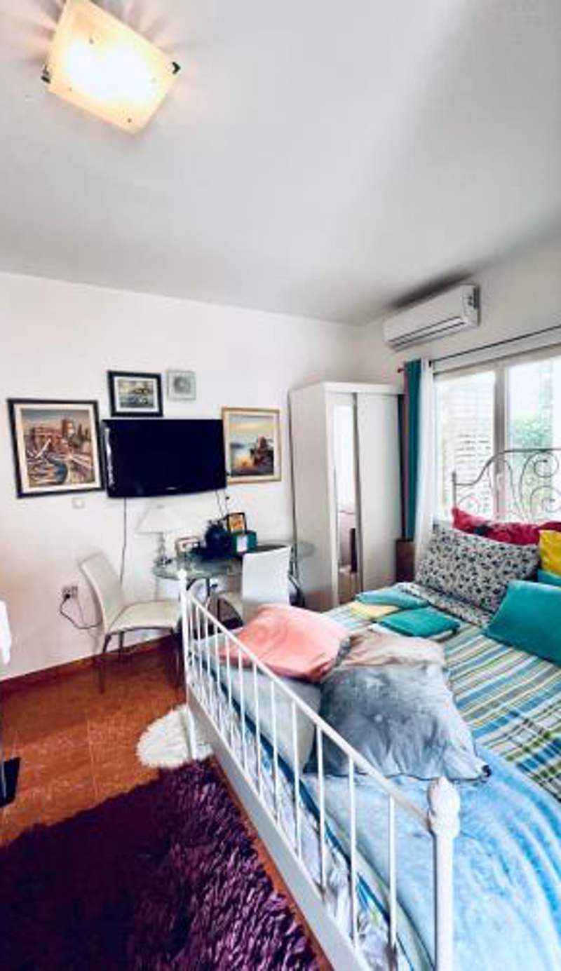 Apartment LL