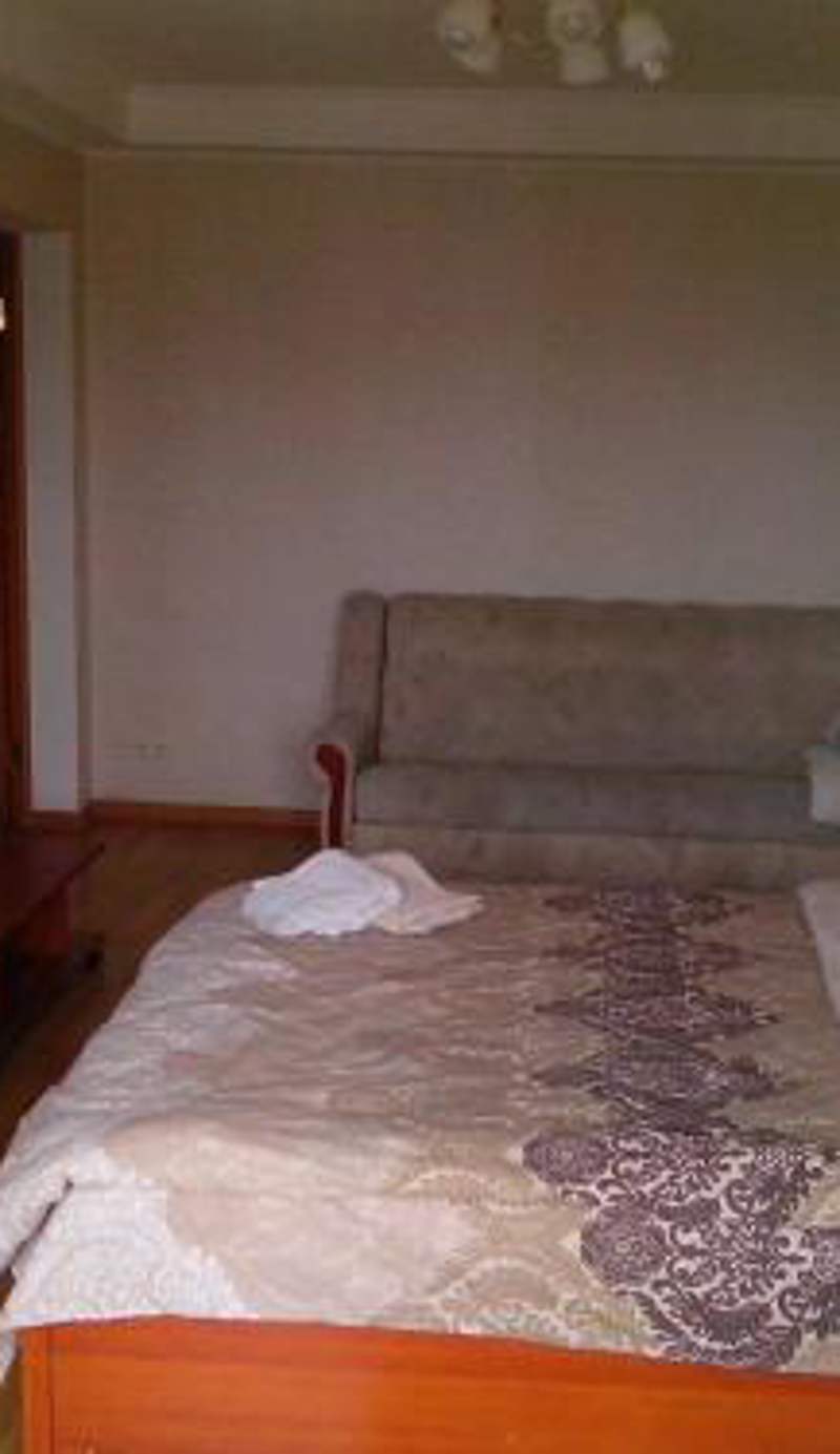 Homelike flat near the IEC on Levoberezhnaya