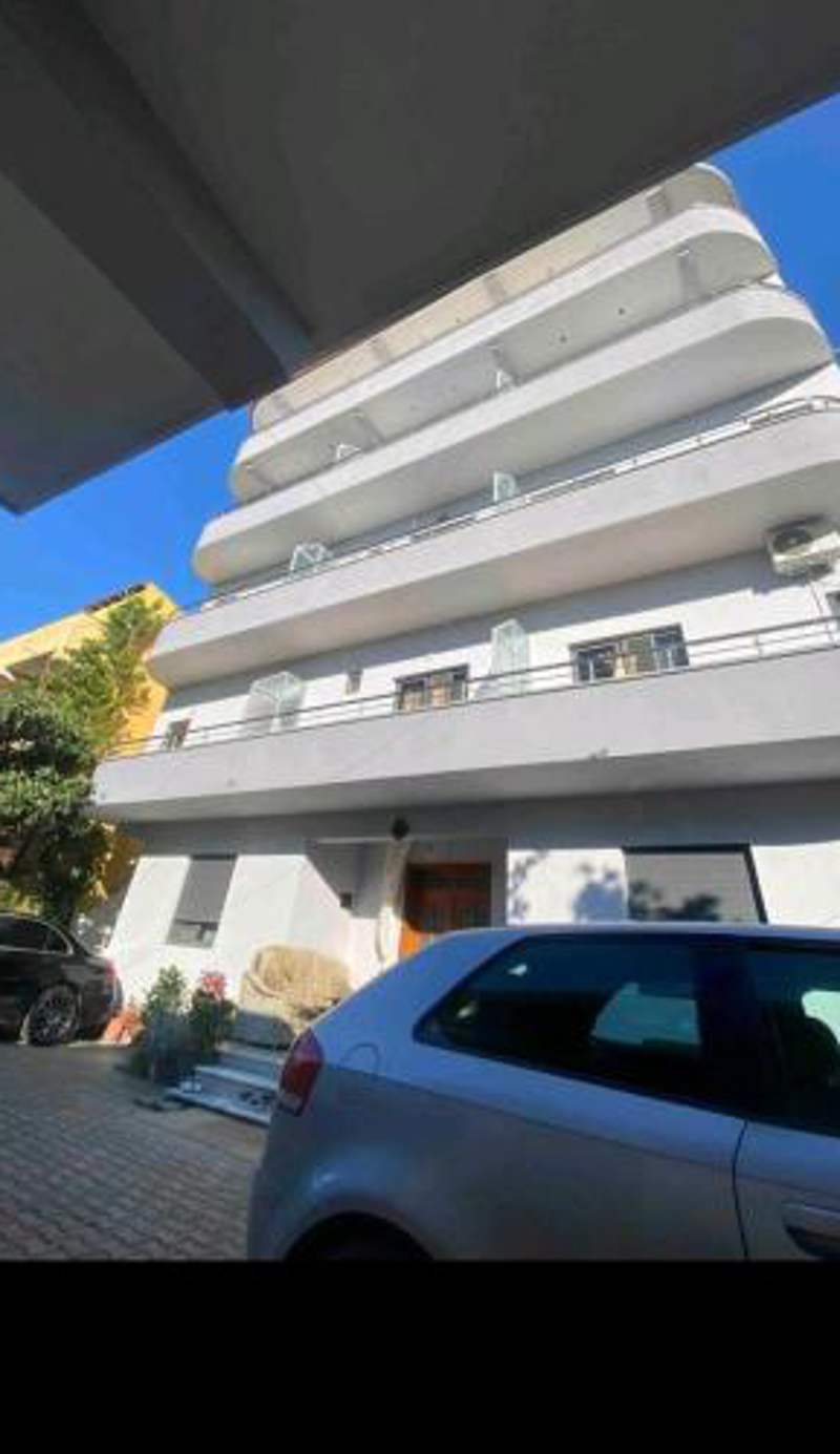 Ajsi Apartments