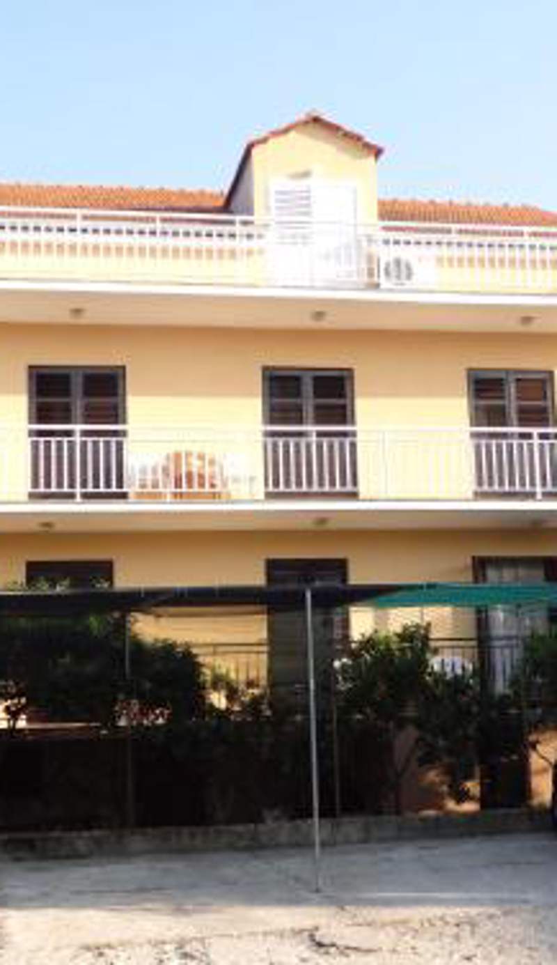 Apartments Ivan & Ana