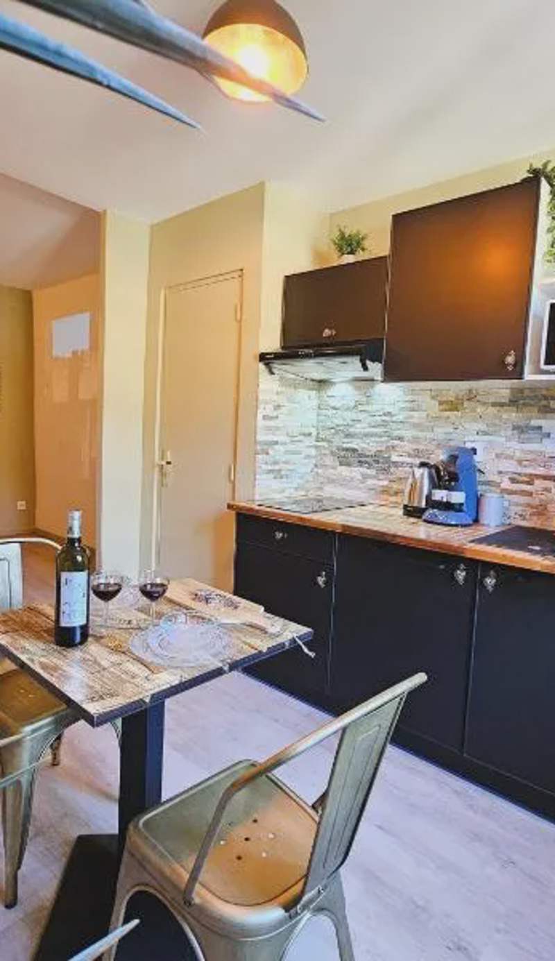 Tout confort ! Ville, Calme, Cinéma privé, Climatisation, Parking, WiFi