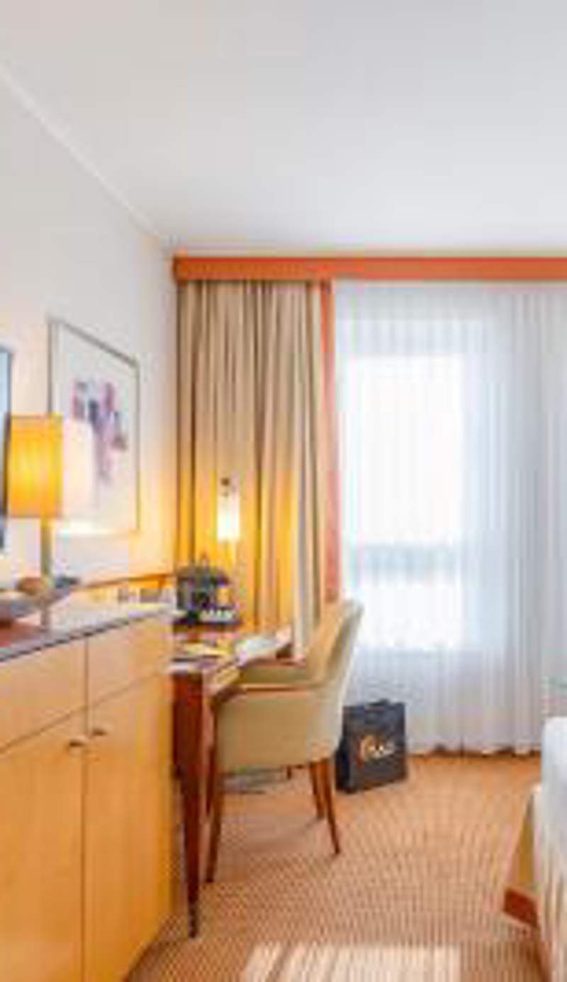 The Q - Quadro City Hotel