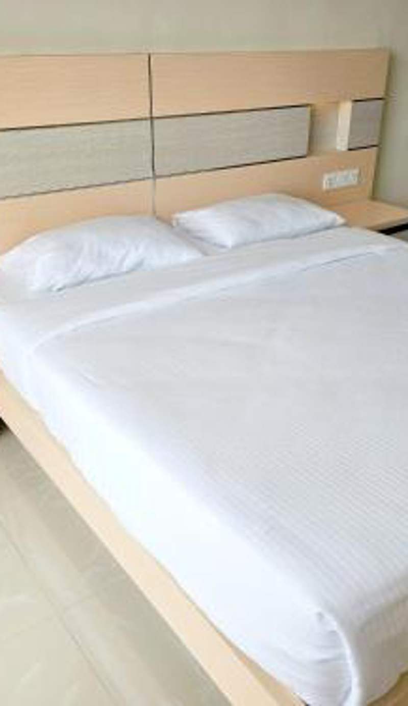 Nagoya thamrin apartment (Favehotel Building)