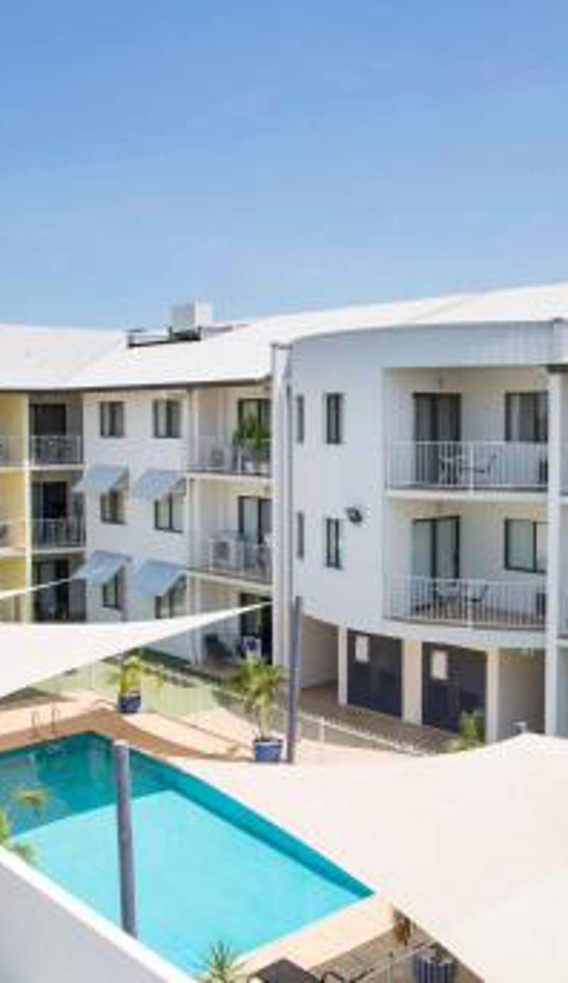 Metro Advance Apartments & Hotel